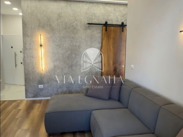 APARTAMENT 2+1 ME QIRA PRANË XHAMISË, DURRËS