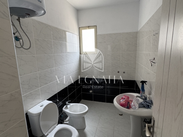 JEPET ME QIRA APARTAMENT 3+1 TEK ISH RAJONI, DURRËS