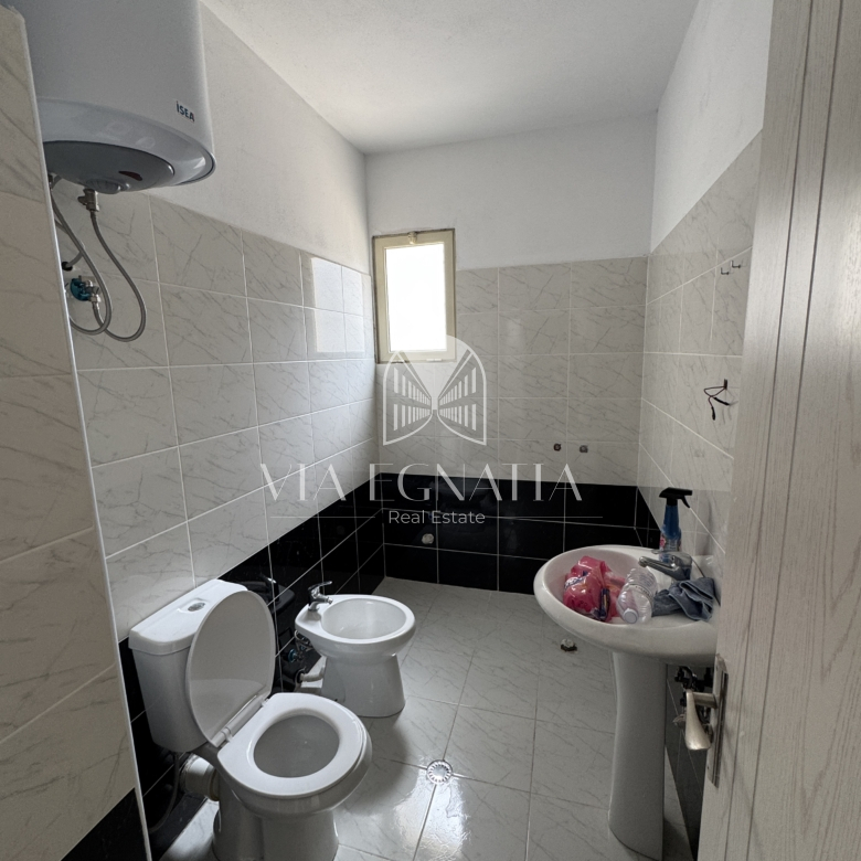 JEPET ME QIRA APARTAMENT 3+1 TEK ISH RAJONI, DURRËS