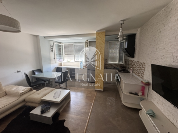 SHITET APARTAMENT 1+1, PISTA KOSOVA PLAZH DURRËS