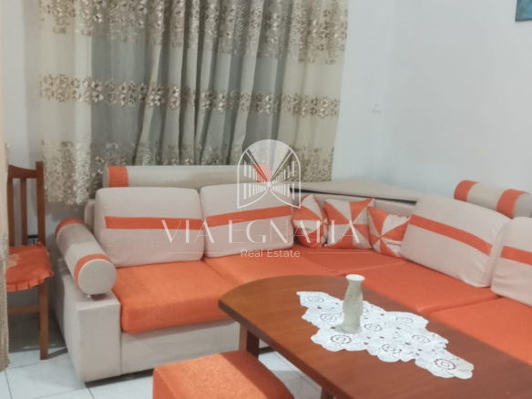 JEPET ME QIRA APARTAMENT 1+1 PRANË VILËS SË ZOGUT, DURRËS