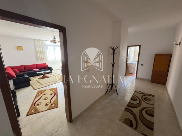 JEPET ME QIRA 1+1 APARTAMENT PRANE KAZAZIT, DURRËS