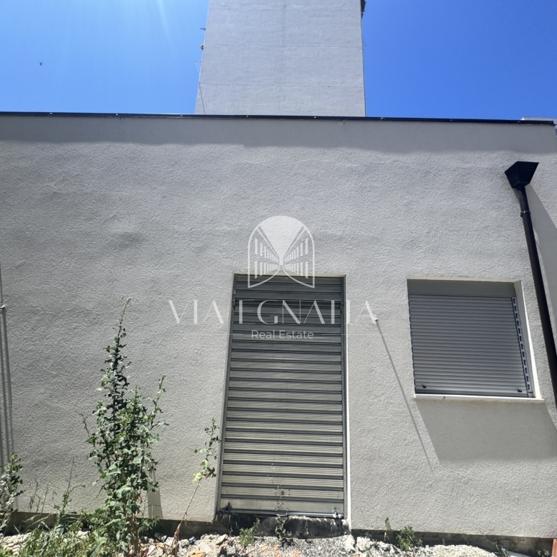 Jepet me Qira Ambjent Biznesi – Lagjja 6, Durrës