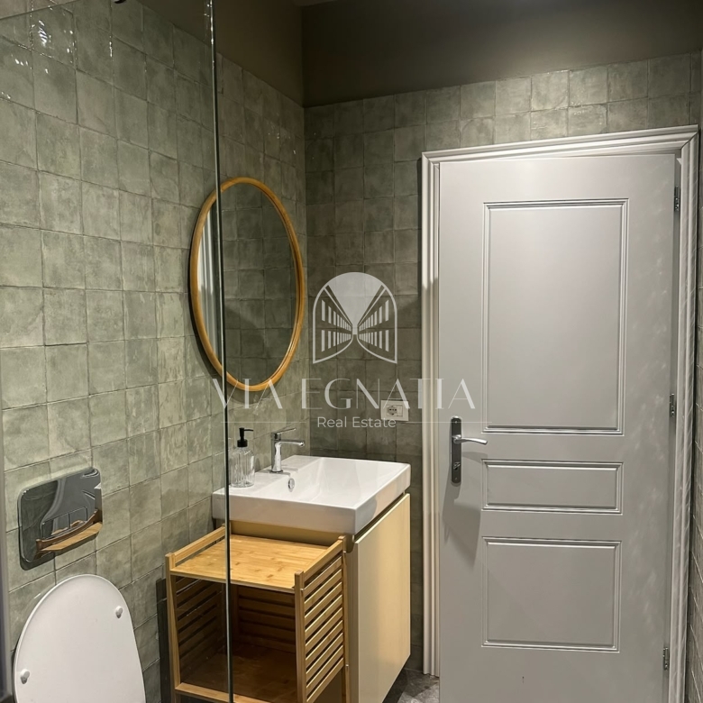 JEPET ME QIRA APARTAMENT 2+1 PRANË SHKOLLËS “KUSHTRIMI I LIRISË” – DURRËS