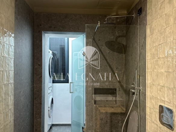 JEPET ME QIRA APARTAMENT 2+1 PRANË SHKOLLËS “KUSHTRIMI I LIRISË” – DURRËS