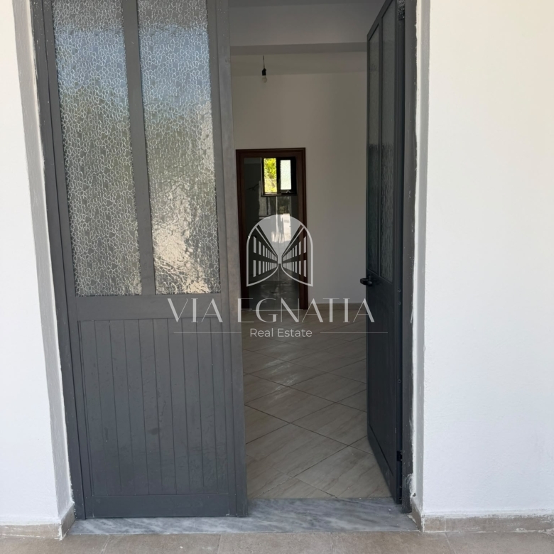 Jepet me qira kati i pare i një shtëpie private në Lagjen 17, Durrës