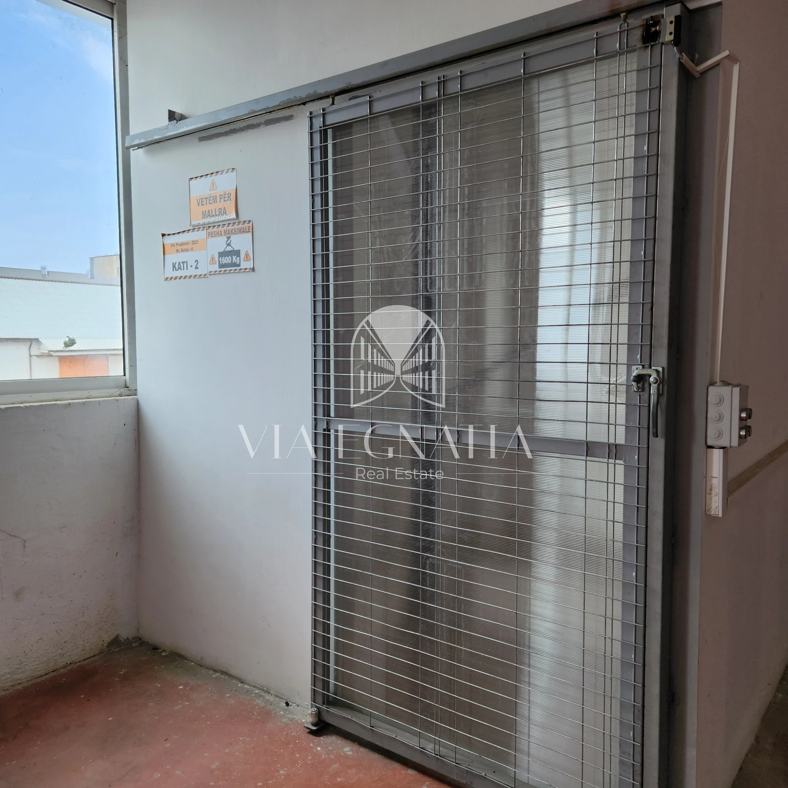 MAGAZINË PËR QIRA 600M², ISH AGRO-EXPORT, N.I.SH TULLA DURRËS