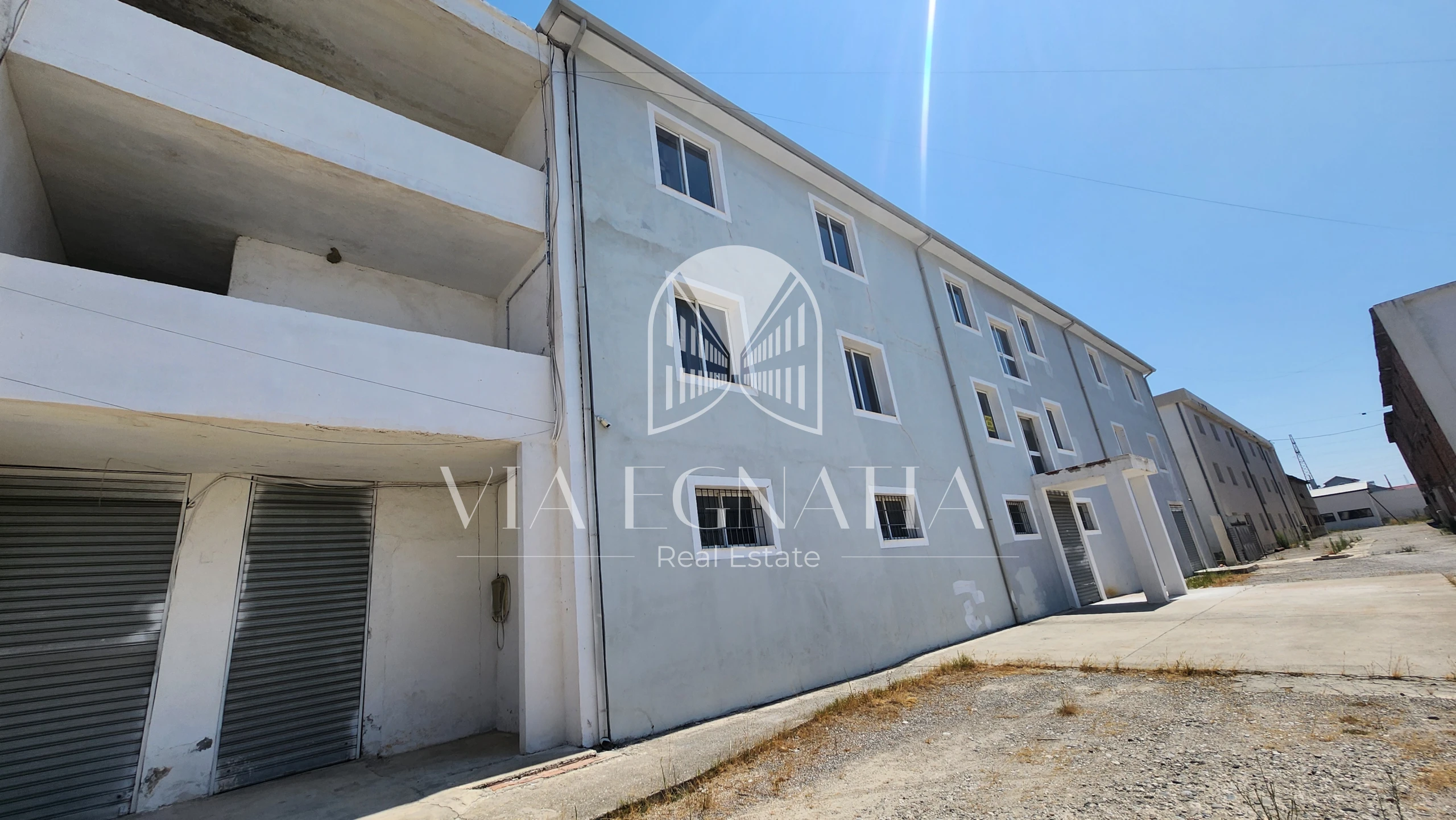 MAGAZINË PËR QIRA 600M², ISH AGRO-EXPORT, N.I.SH TULLA DURRËS