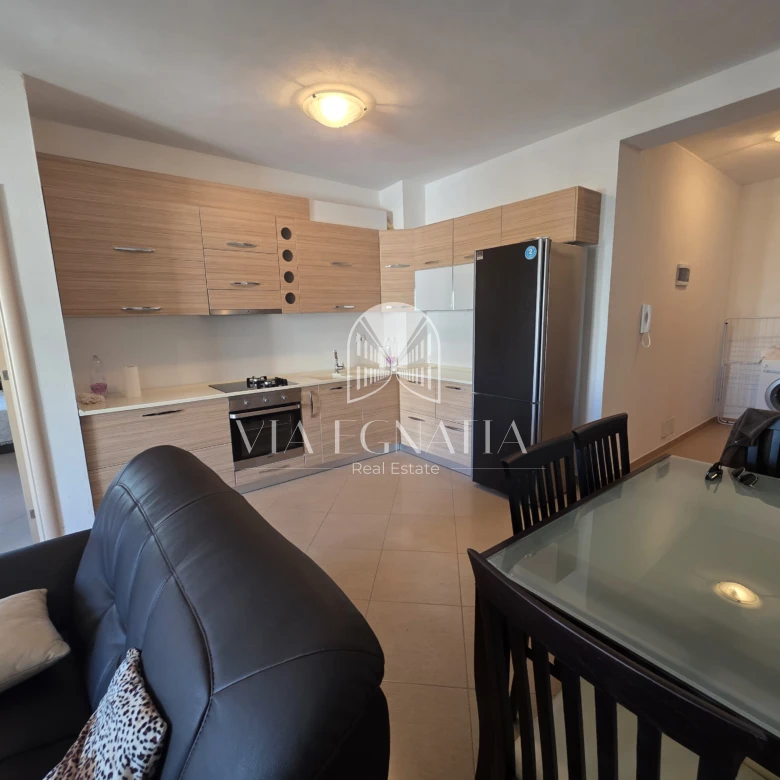 SHITET APARTAMENT 2+1 ME PAMJE TË LIRË DREJT DAJTIT – YZBERISHT, TIRANË