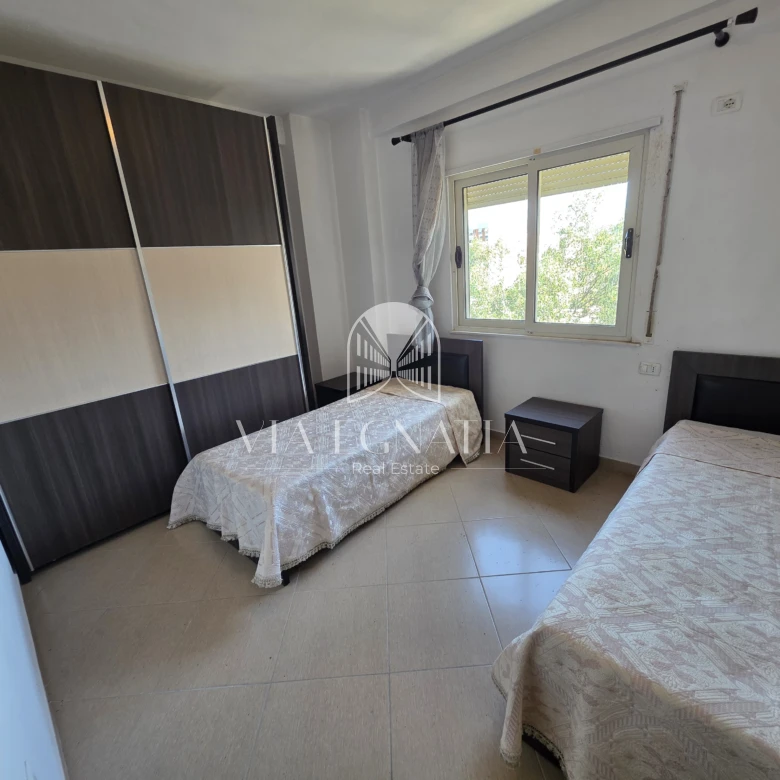 SHITET APARTAMENT 2+1 ME PAMJE TË LIRË DREJT DAJTIT – YZBERISHT, TIRANË