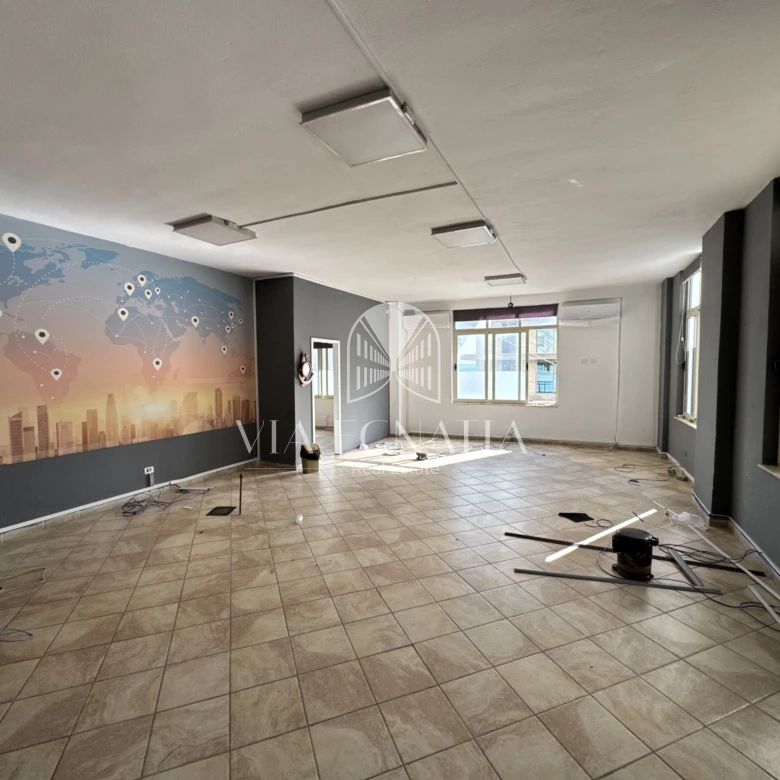 JEPET ME QIRA AMBIENT BIZNESI 110 M² – VOLLGA, DURRËS