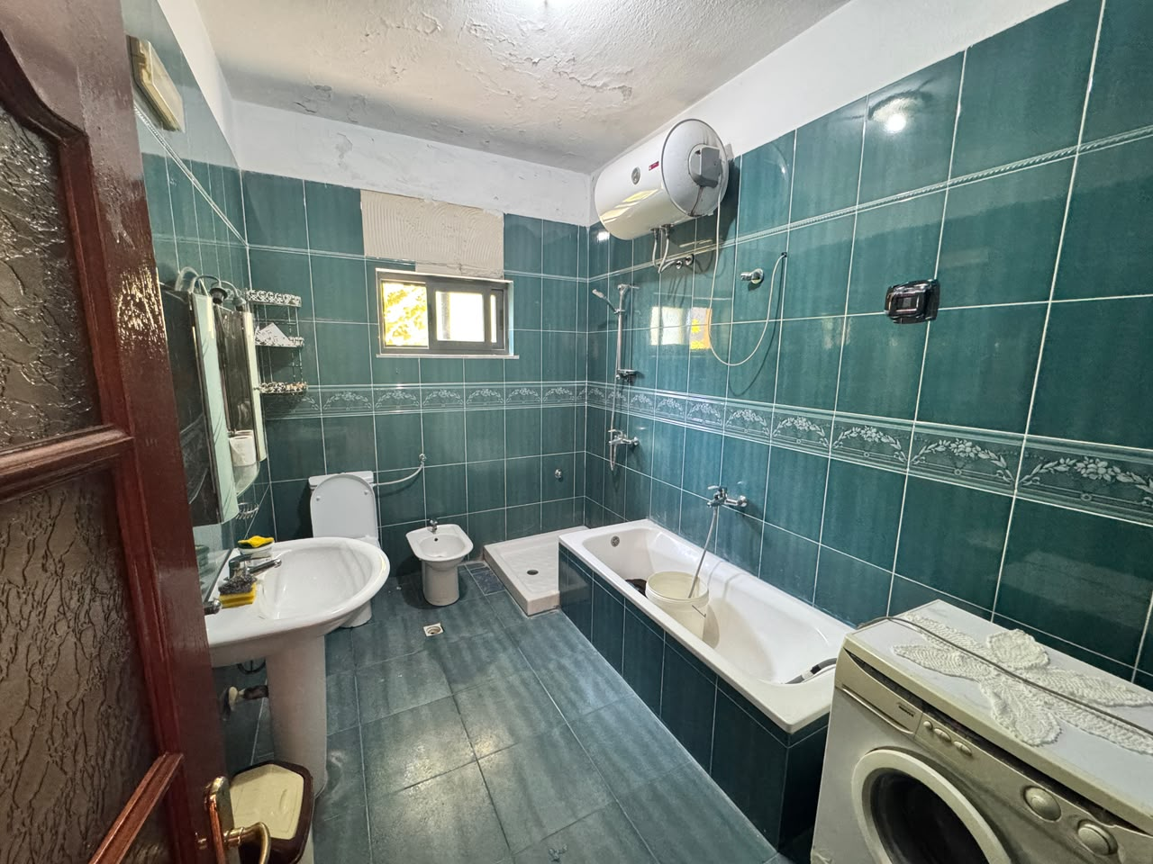 JEPET ME QIRA VILË 2-KATËSHE – TE SIGURIMET SHOQËRORE, DURRËS